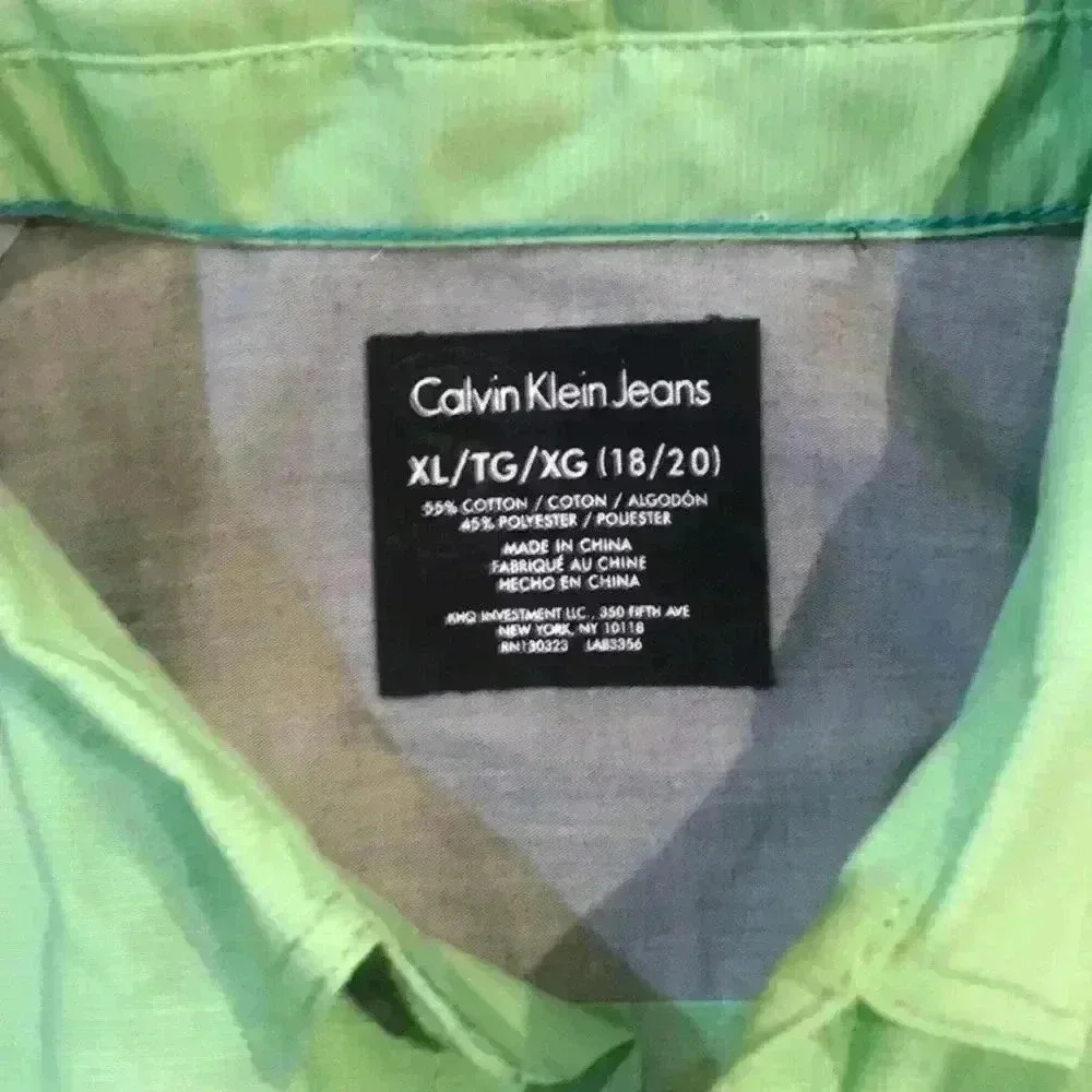 Calvin Klein green shirt Boys XL